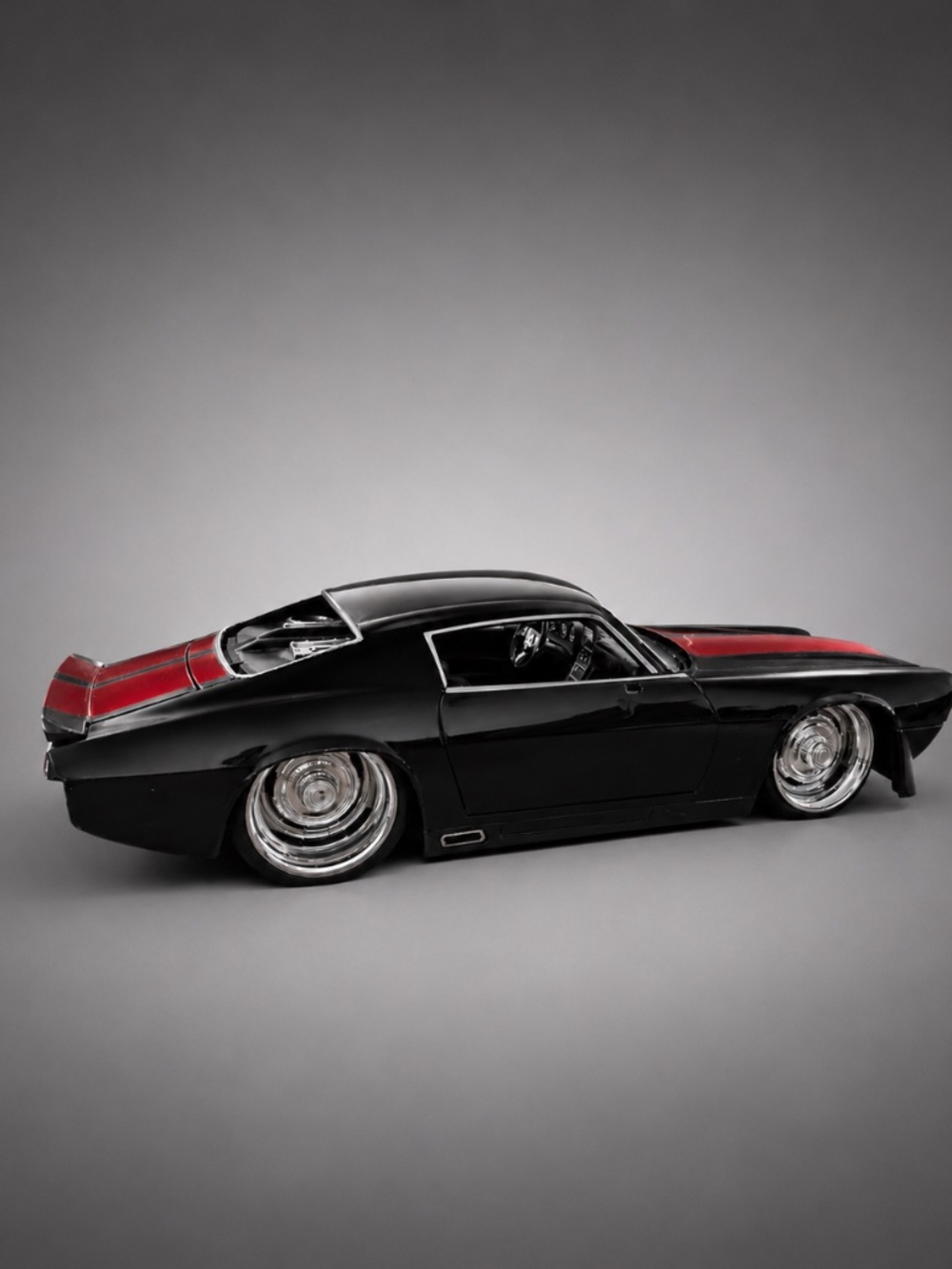 1971 Chevrolet Camaro Custom 1:24 Scale Diecast Model Black Red Opening Doors
